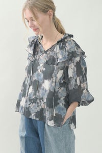 ボリュームブラウス