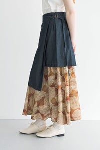 カバー付きフレアースカート