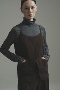 フロントカットビスチェ