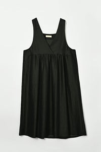 V開きリバースジャンバースカート