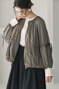 ギャザーブルゾン