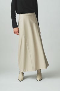 エコレザーフォルムスカート