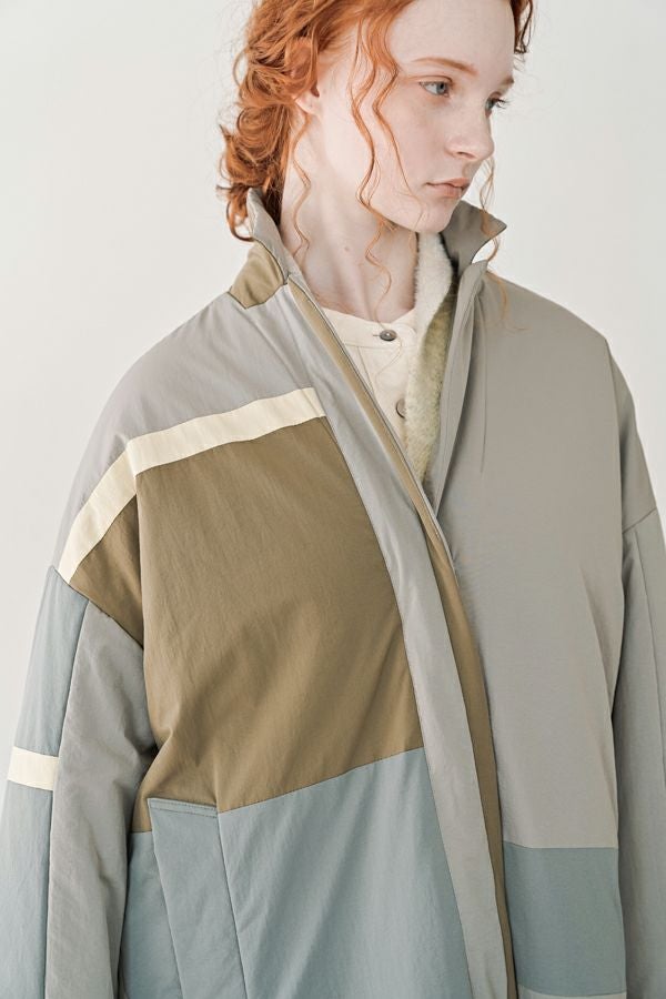 配色パッチ中綿コート | メゾンドアムウ