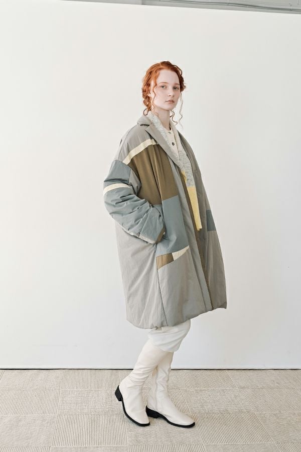 配色パッチ中綿コート | メゾンドアムウ