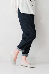 ドライタッチデニムパンツ