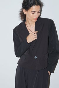 バックギャザージャケット