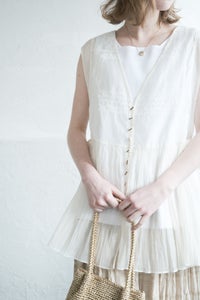 2WAYパネルレースベスト