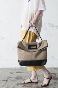 ドローストリングショルダーBAG